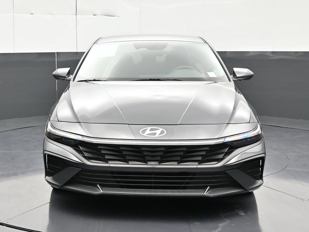 Used 2024 Hyundai Elantra SEL FWD image 8