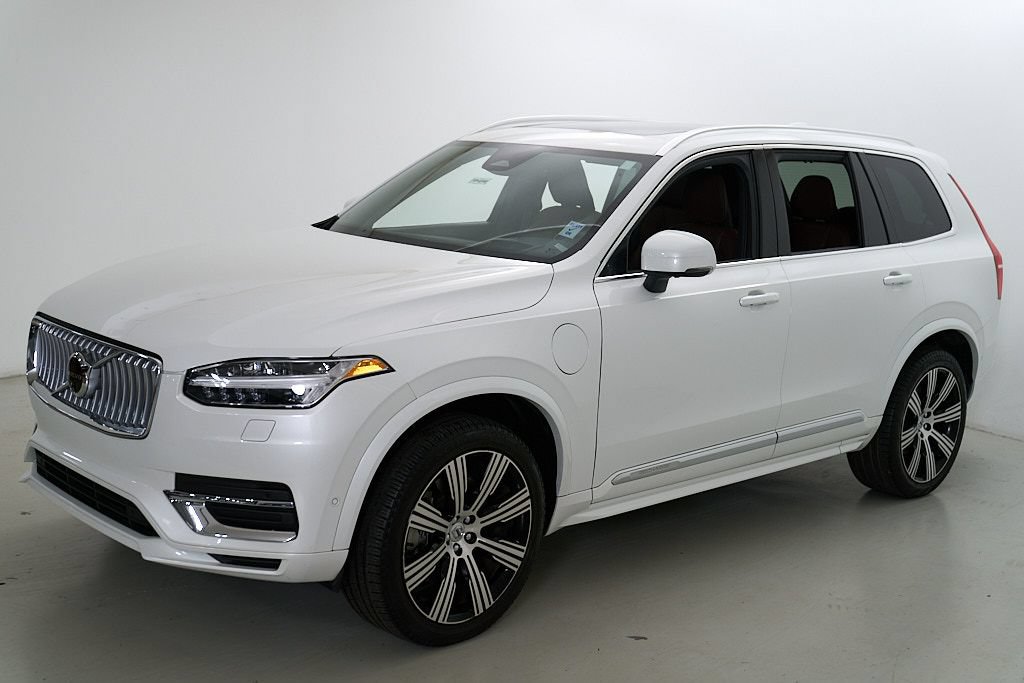 Certified 2024 Volvo XC90 T8 Ultimate AWD/4WD image 6