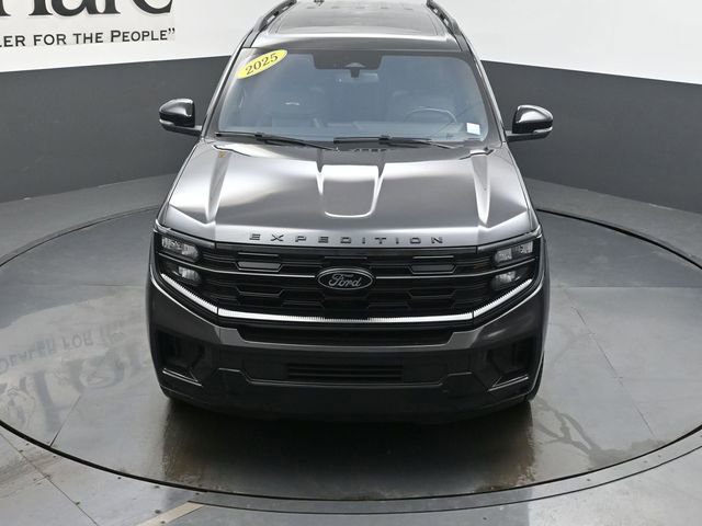 Used 2025 Ford Expedition Max Platinum w/ Stealth Appearance Package AWD/4WD image 63