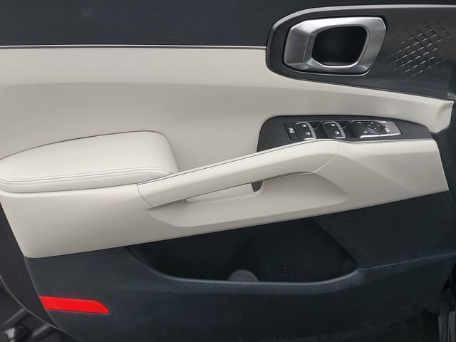 Certified 2025 Kia Sorento S image 14