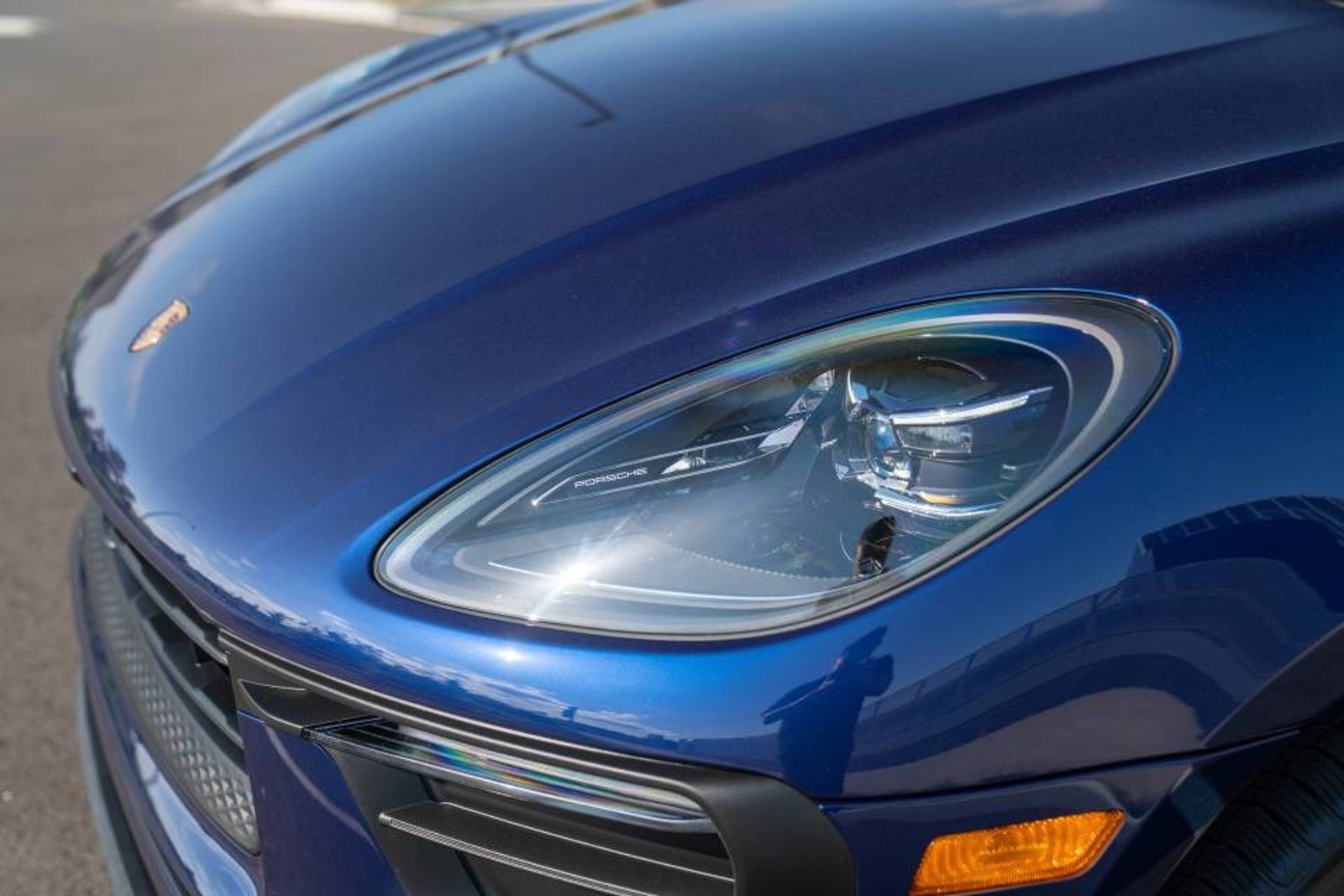 New 2026 Porsche Macan AWD/4WD image 30
