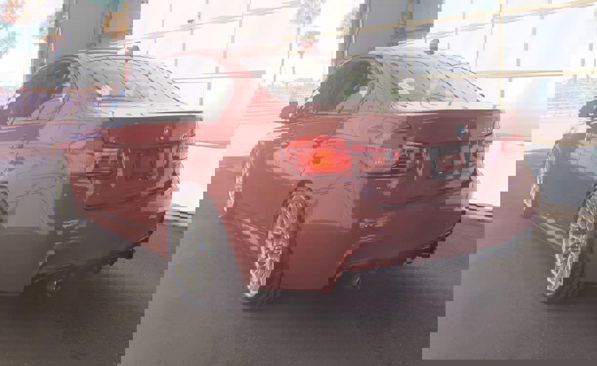 Used 2018 BMW 340i Sedan w/ Premium Package image 12