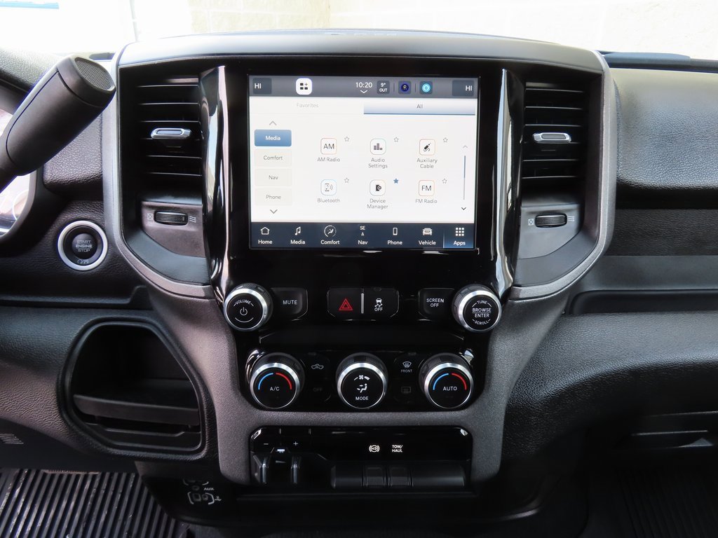 Used 2024 RAM 3500 Tradesman w/ Chrome Appearance Group image 21