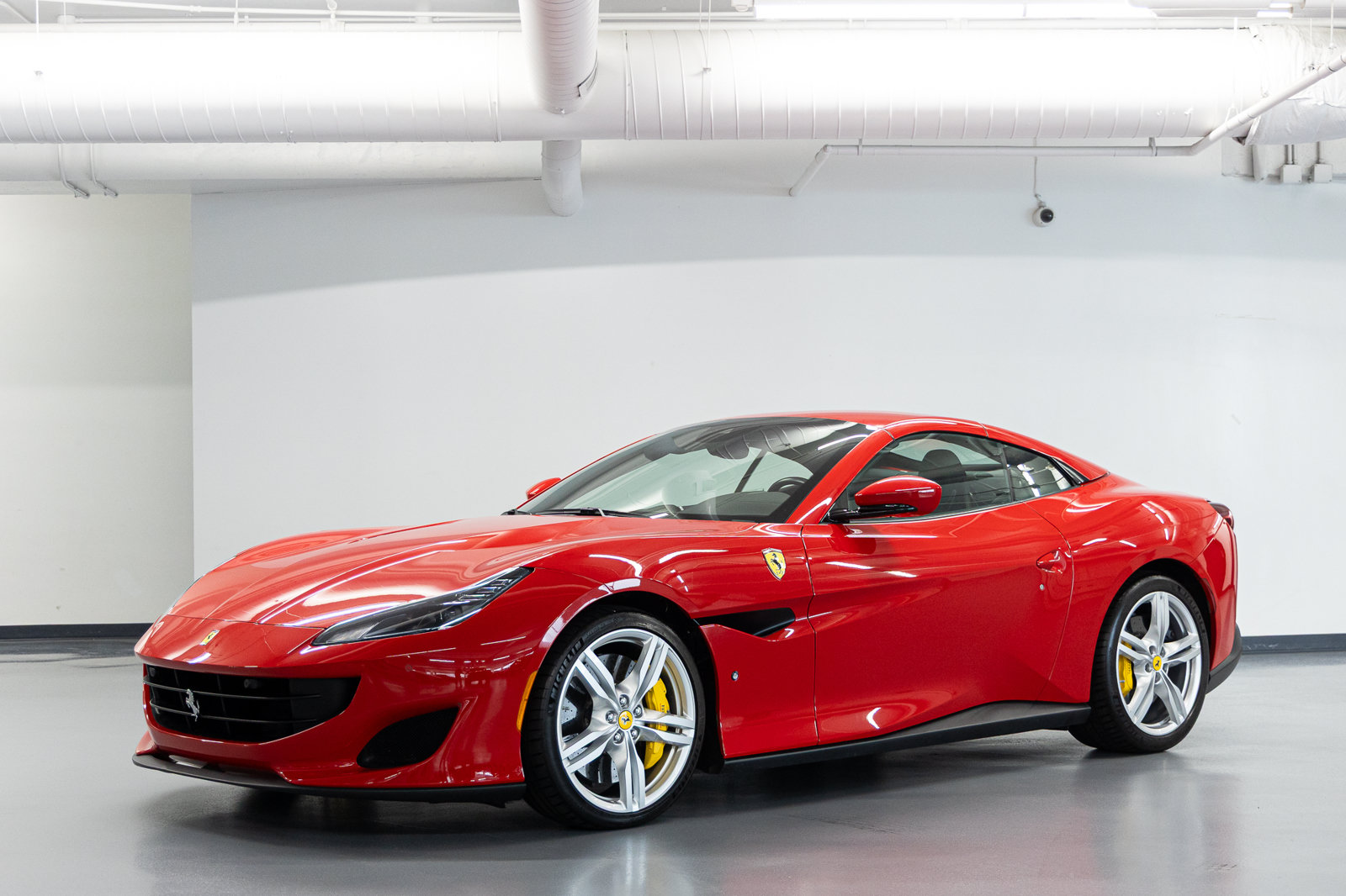 Used 2020 Ferrari Portofino RWD image 10