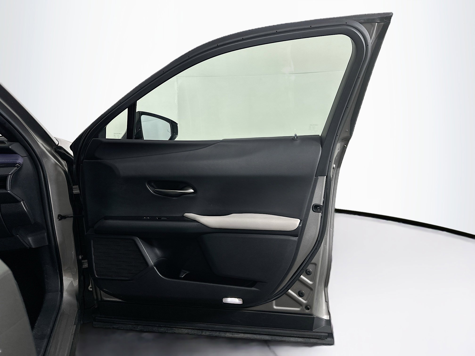 Used 2019 Lexus UX 200 F Sport image 32