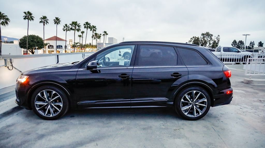 Used 2023 Audi SQ7 Prestige w/ Prestige Package AWD/4WD image 14