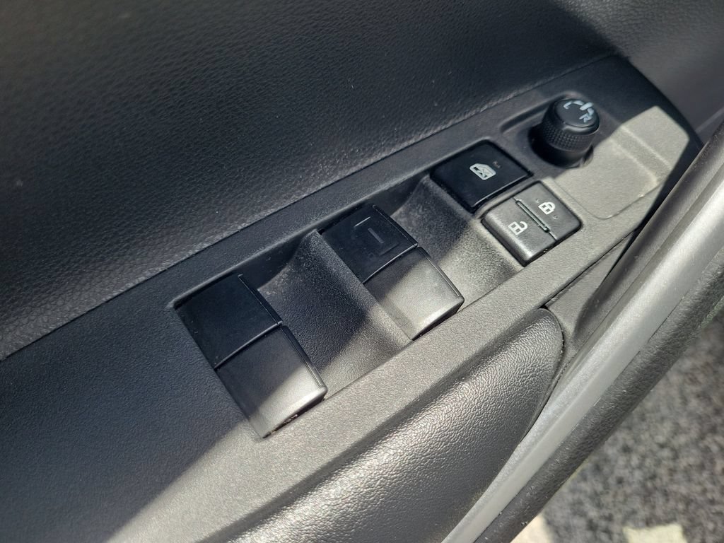 Used 2024 Toyota Corolla Cross AWD Hybrid image 10