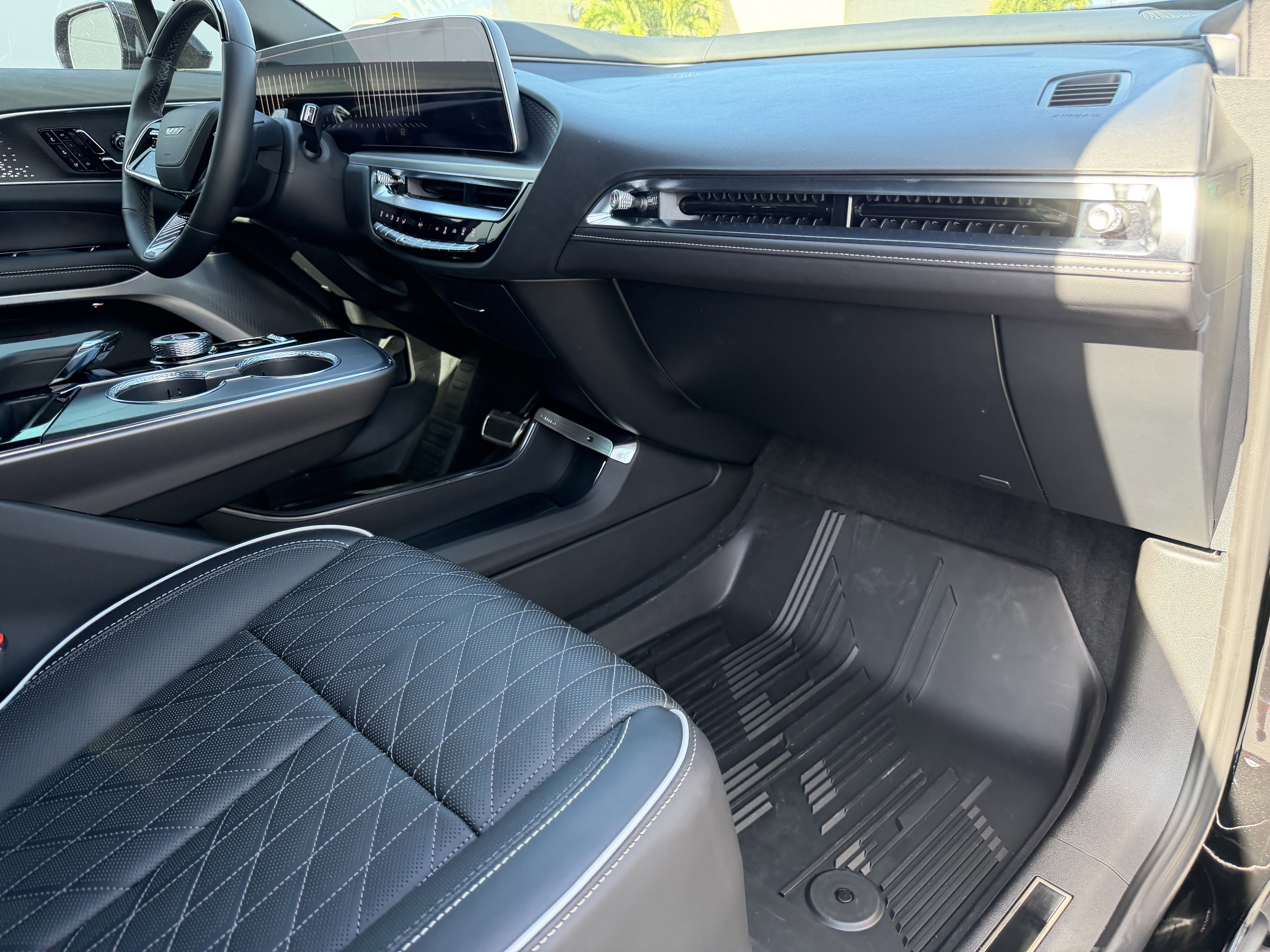 Certified 2026 Cadillac Lyriq V w/ Exterior Carbon Fiber Package image 12