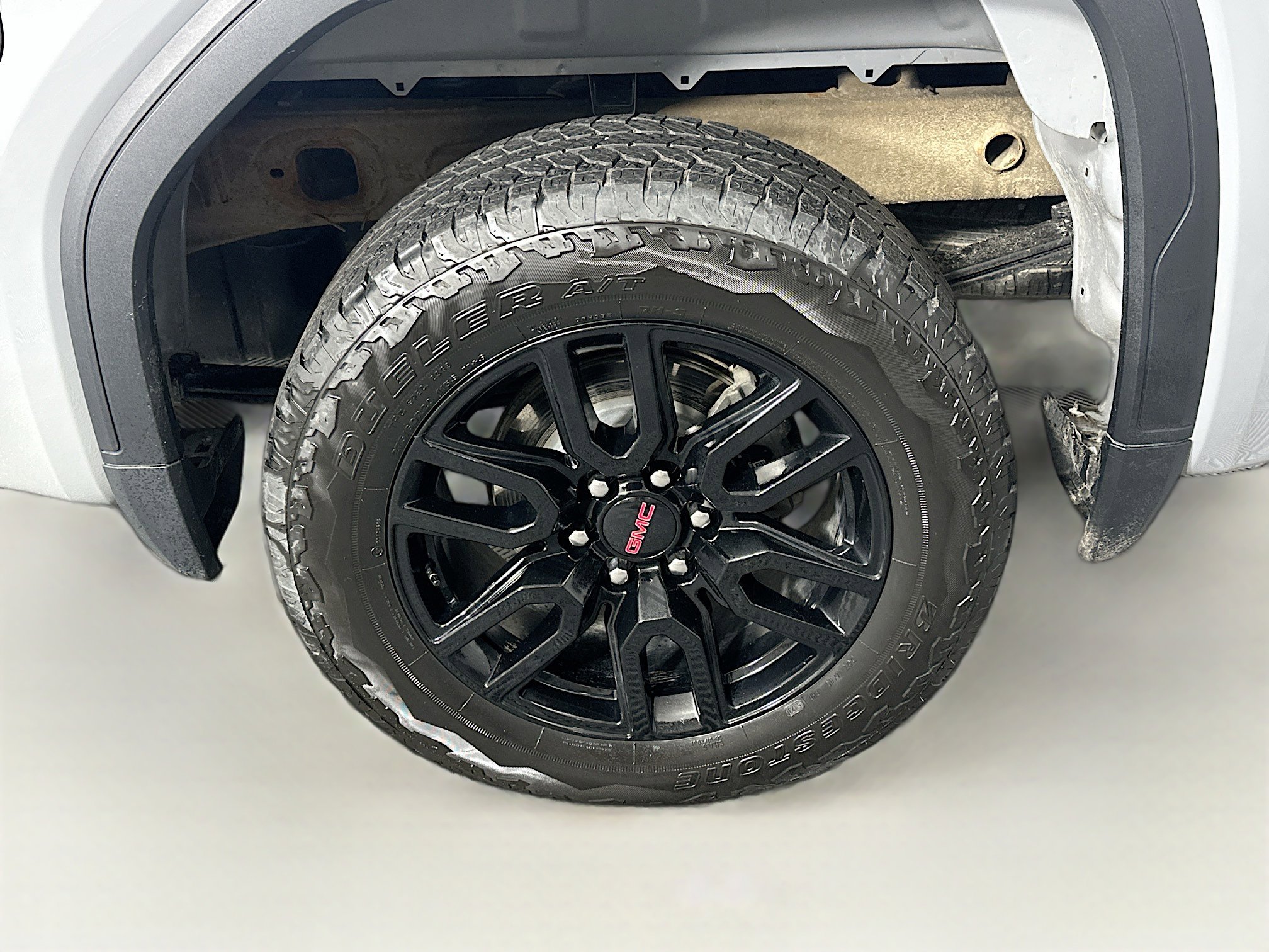 Used 2024 GMC Sierra 1500 Elevation image 11