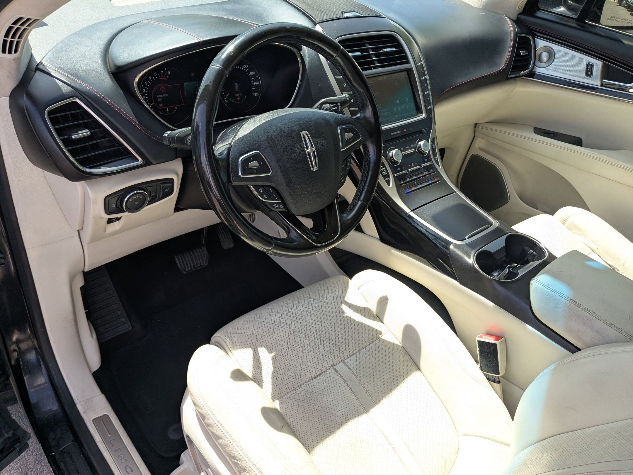 Used 2016 Lincoln MKX Black Label w/ Technology Package AWD/4WD image 17