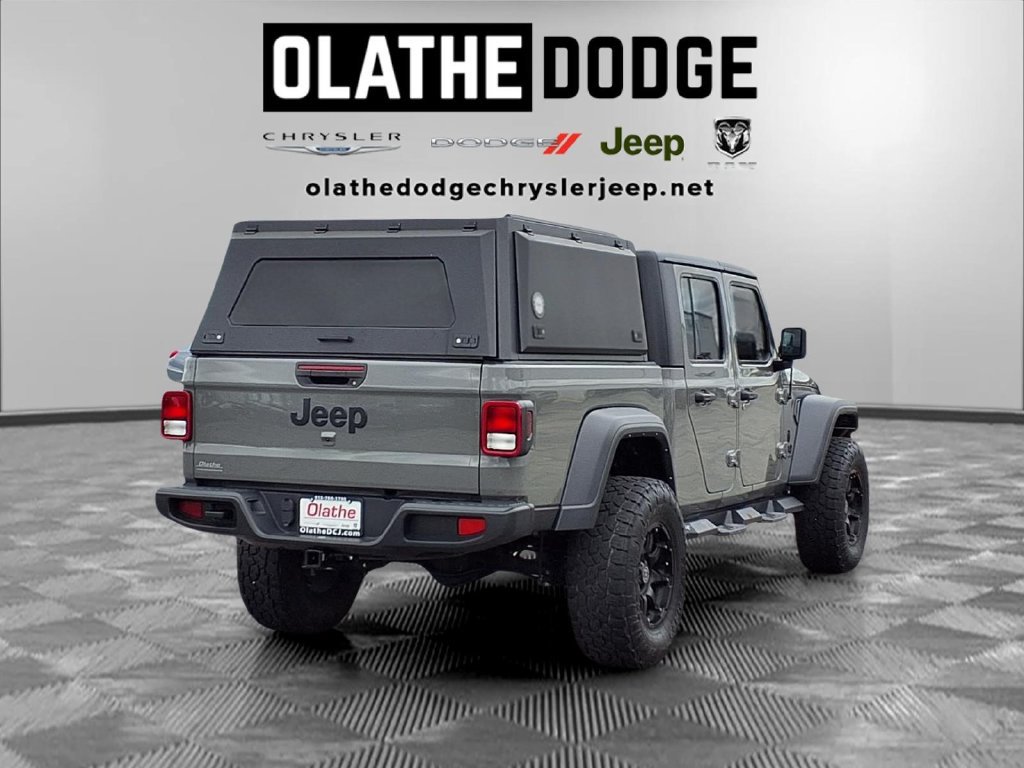 Used 2023 Jeep Gladiator Sport AWD/4WD image 31