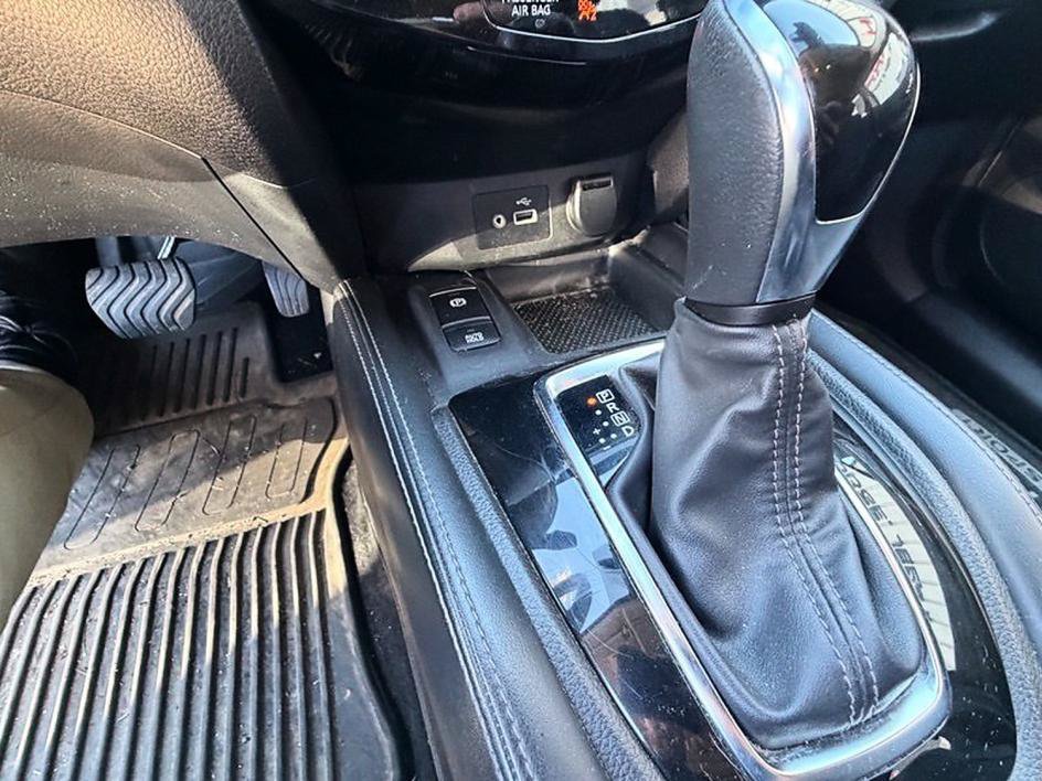 Used 2019 Nissan Rogue Sport SL w/ Premium Package AWD/4WD image 14