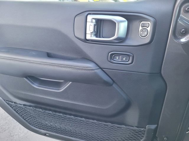 Certified 2025 Jeep Wrangler Unlimited Sahara w/ Safety Group image 15