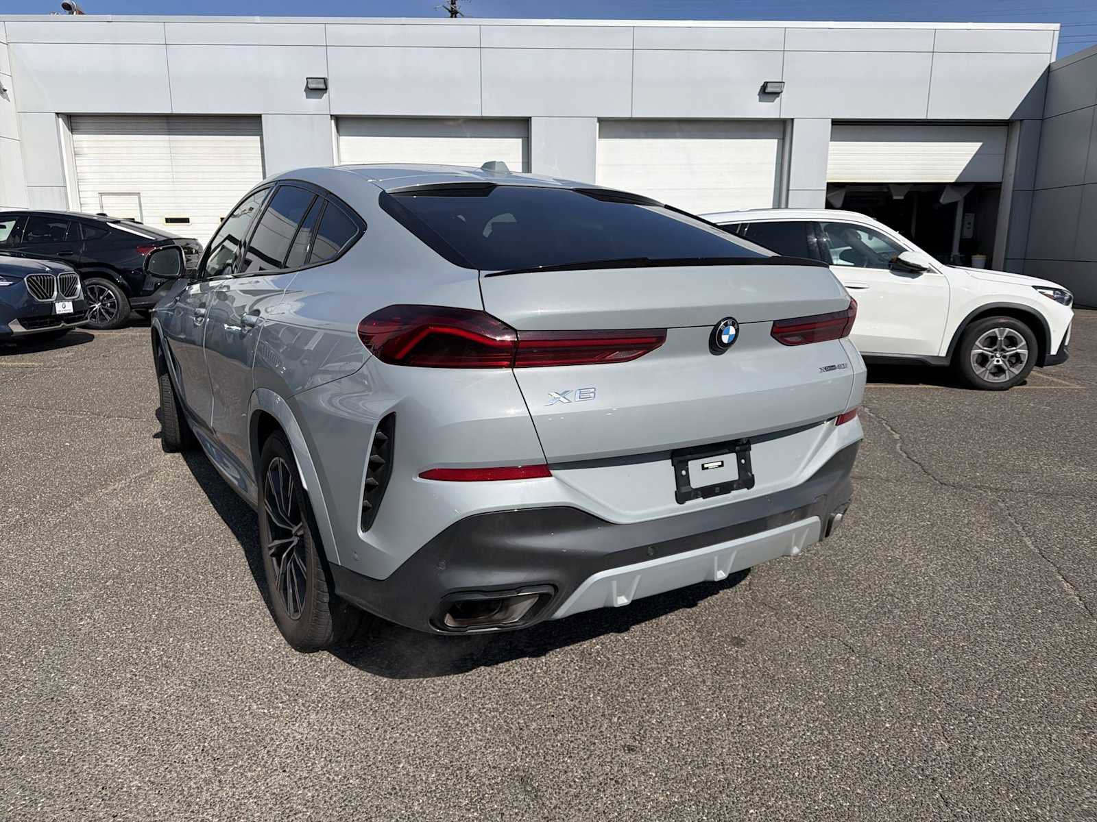 Certified 2024 BMW X6 xDrive40i w/ Premium Package image 5