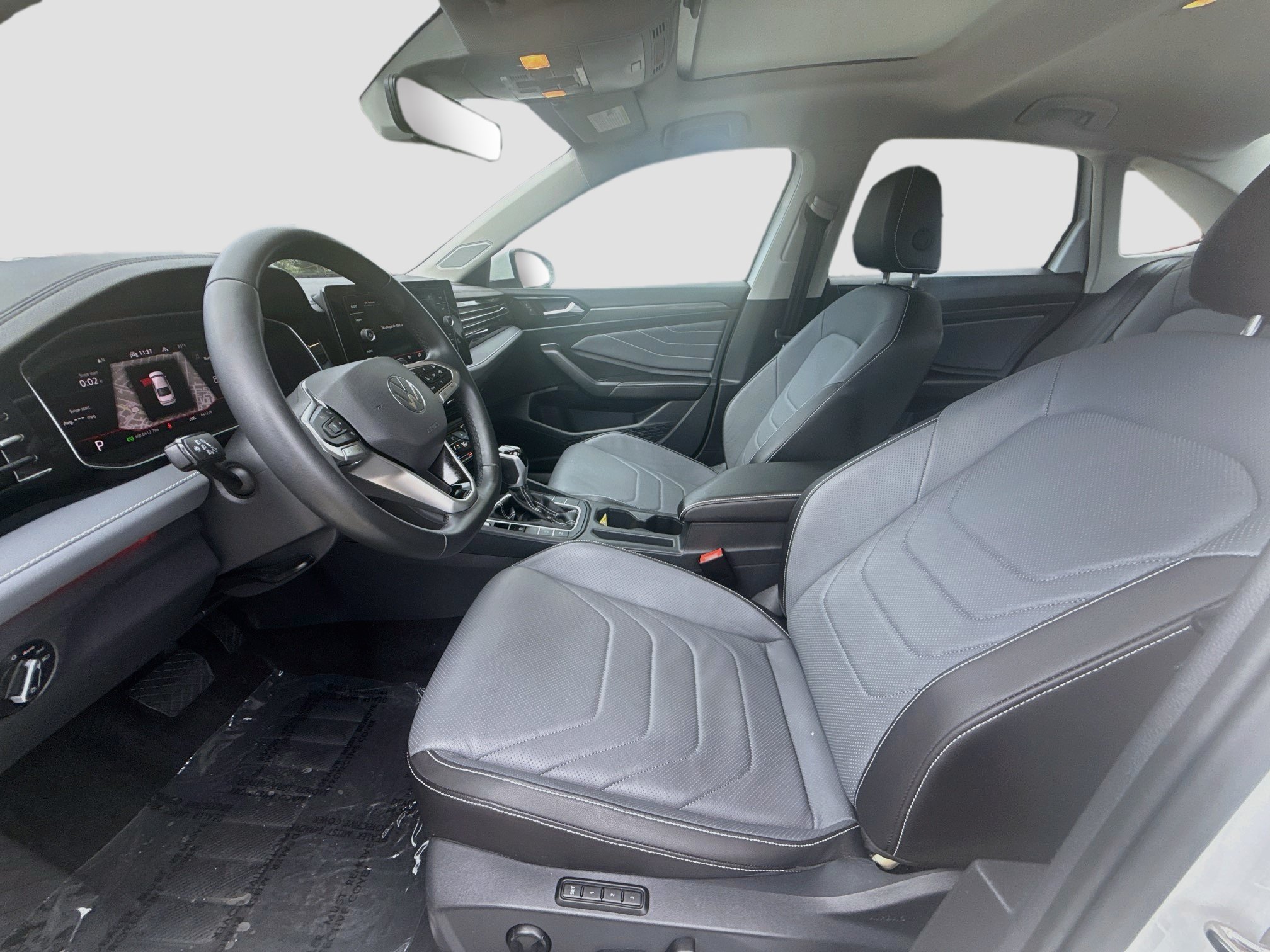 Used 2025 Volkswagen Jetta SEL FWD image 19