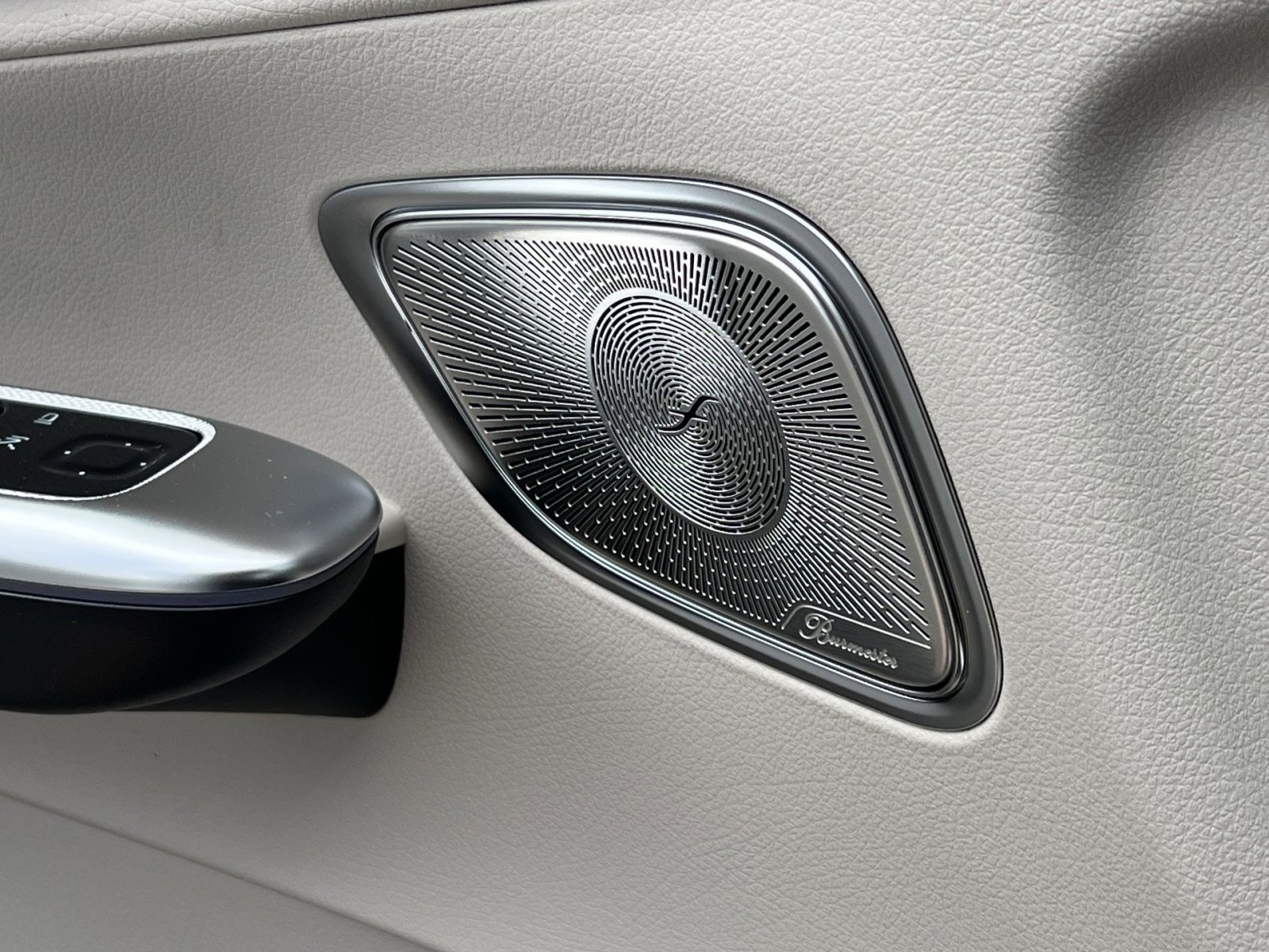 New 2026 Mercedes-Benz GLC 300 4MATIC image 34