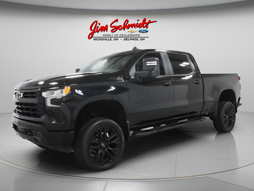 Used 2024 Chevrolet Silverado 1500 RST w/ Convenience Package II AWD/4WD image 2