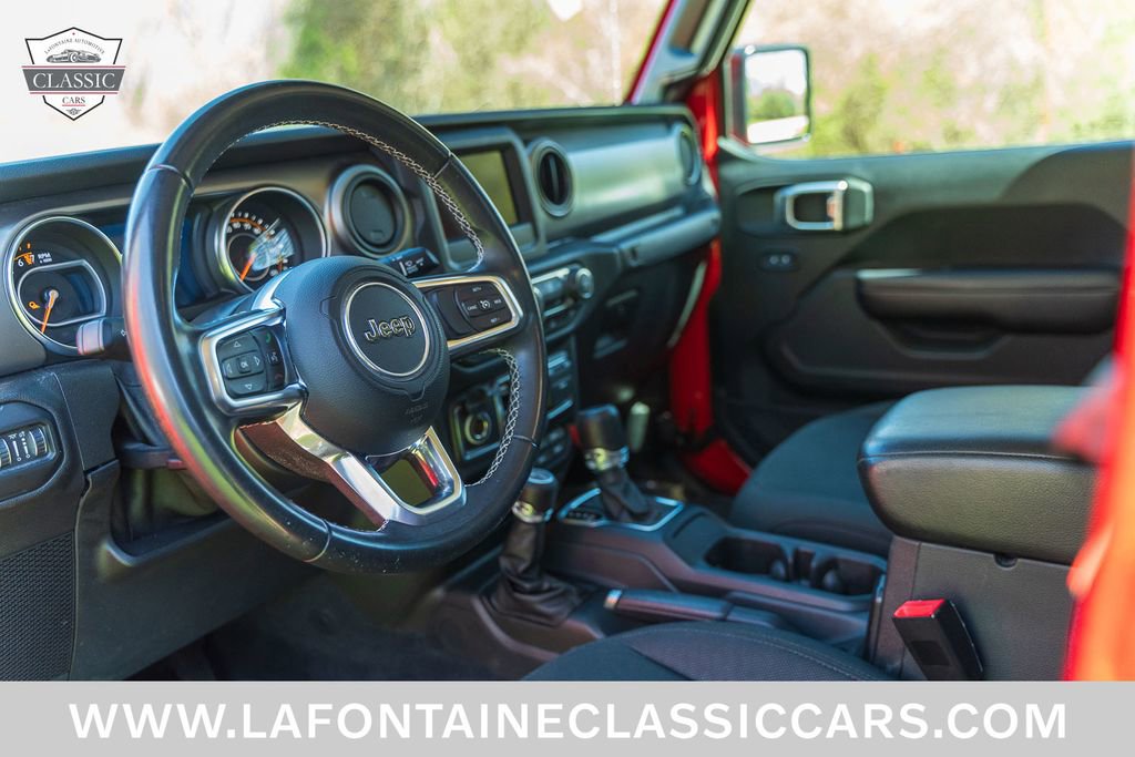 Used 2020 Jeep Gladiator Sport w/ Technology Group AWD/4WD image 45