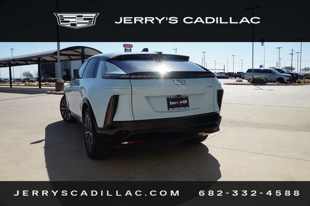 Used 2024 Cadillac Lyriq Sport image 4