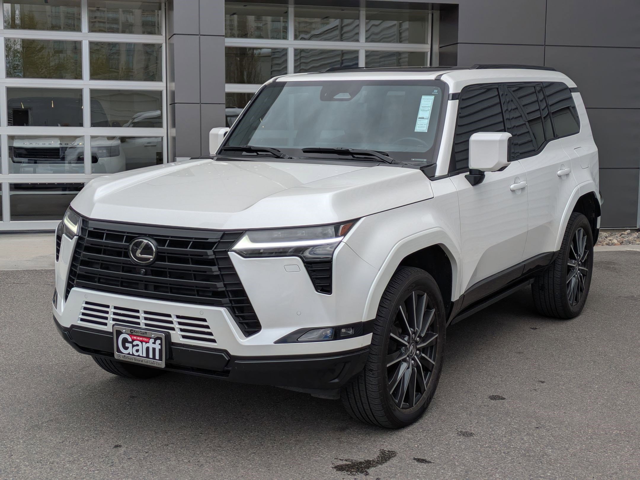 Used 2024 Lexus GX 550 w/ Accessory Package (Z1) image 8