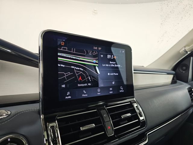 Used 2020 Lincoln Navigator Black Label w/ Cargo Convenience Package image 32