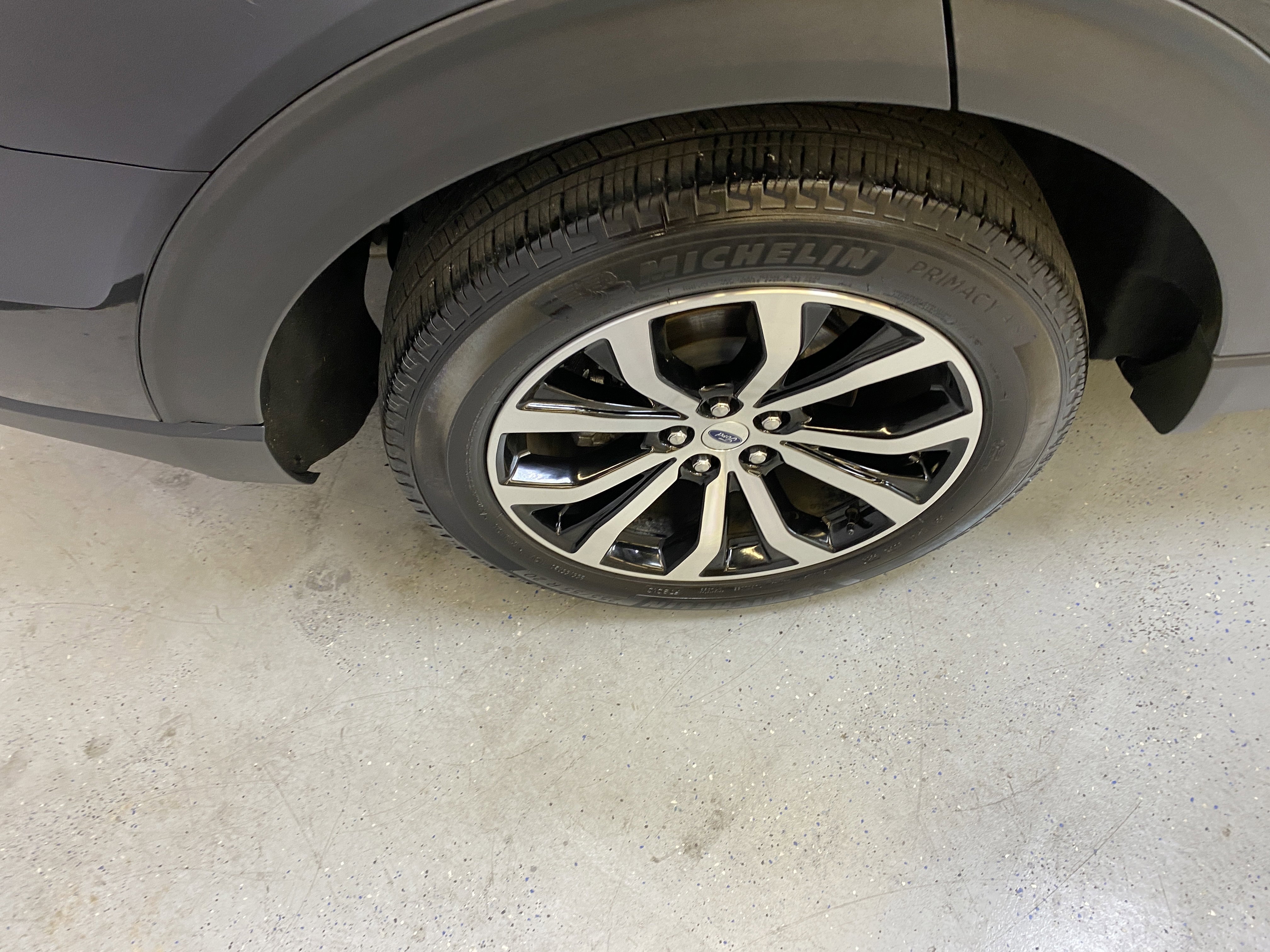 Used 2025 Ford Explorer ST-Line image 13