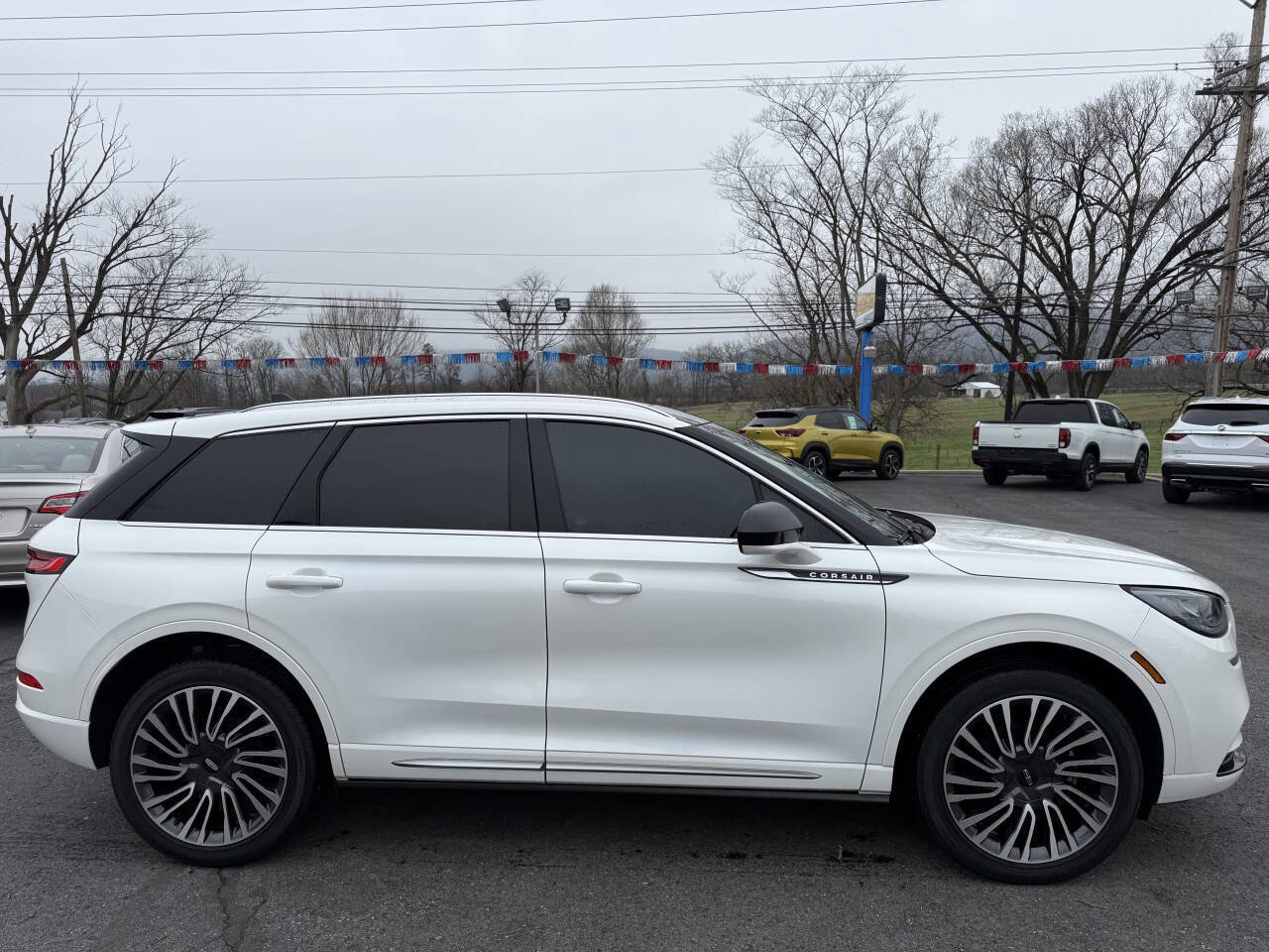 Used 2022 Lincoln Corsair AWD w/ Premium Package image 7