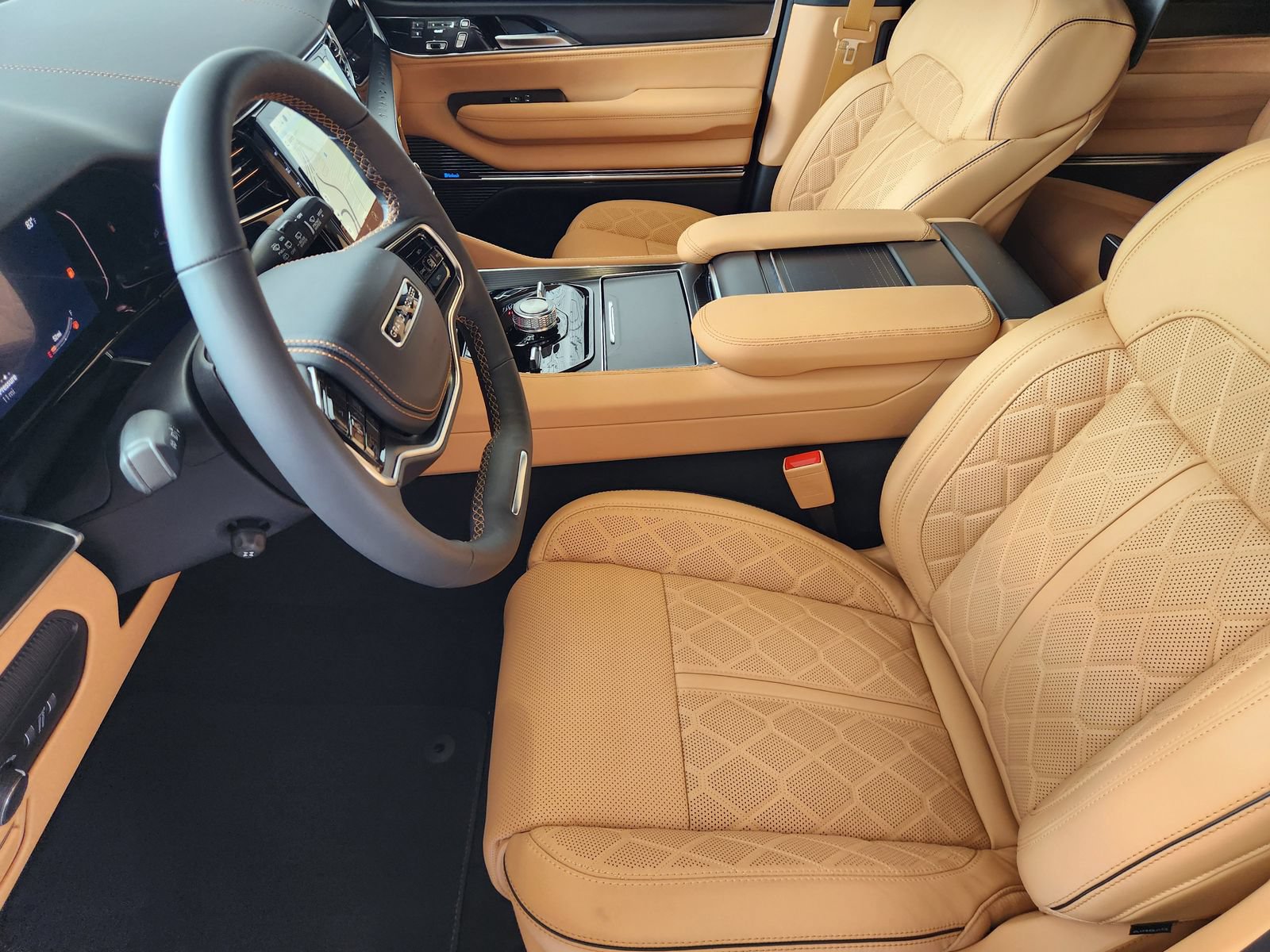 New 2026 Jeep Grand Wagoneer L Summit AWD/4WD image 12