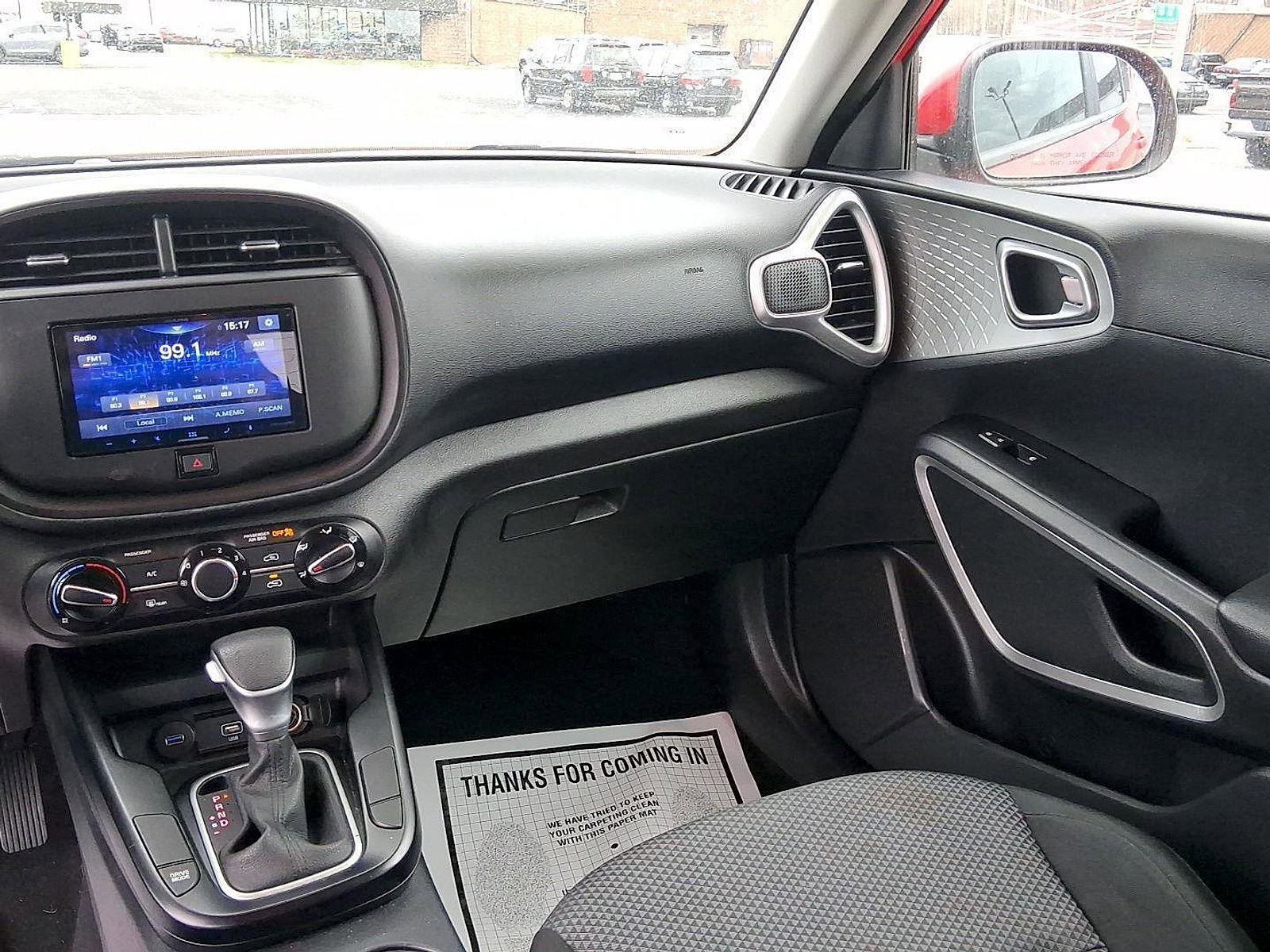 Used 2022 Kia Soul LX w/ Technology Package image 14