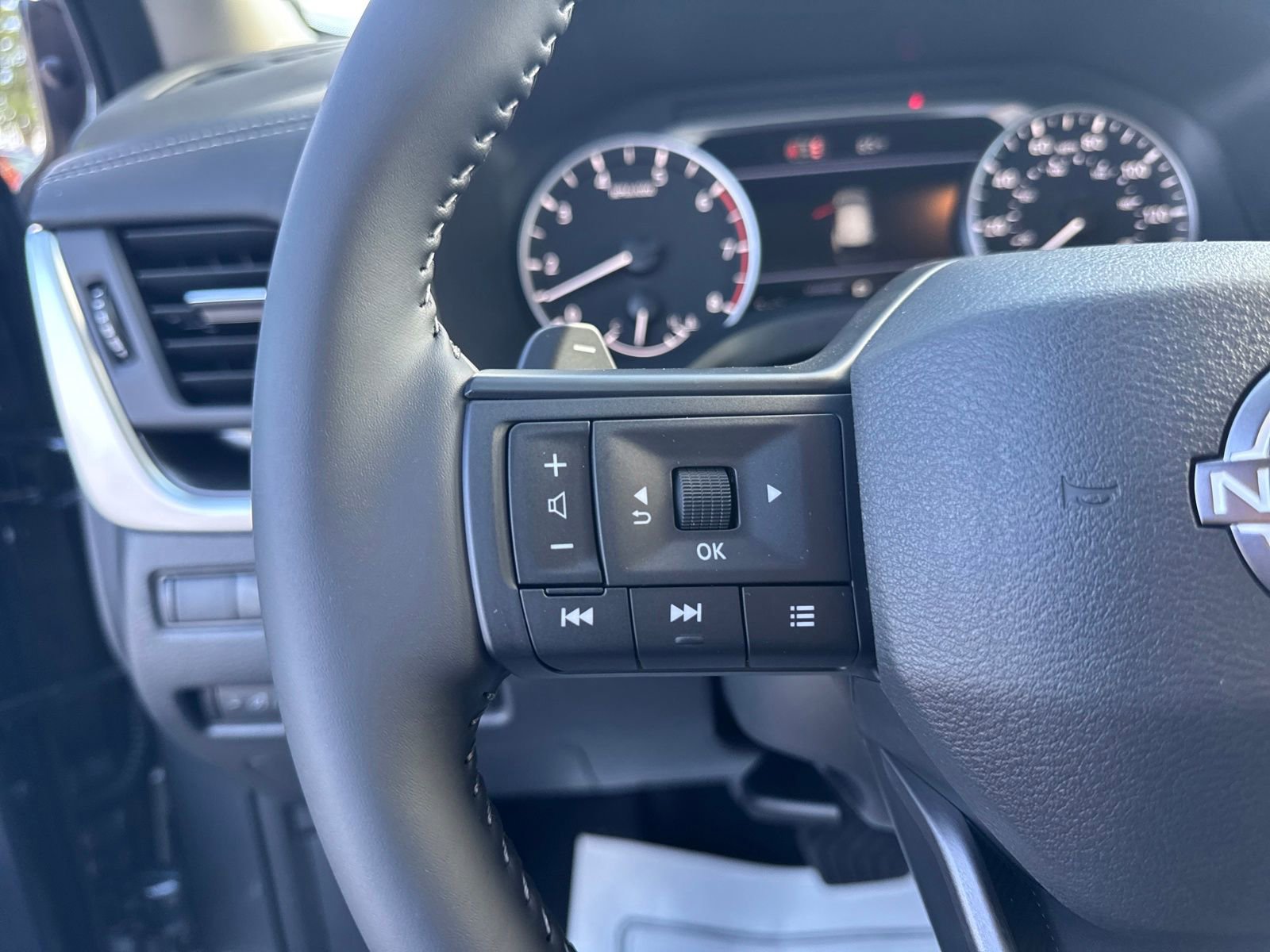 New 2026 Nissan Rogue SV image 14