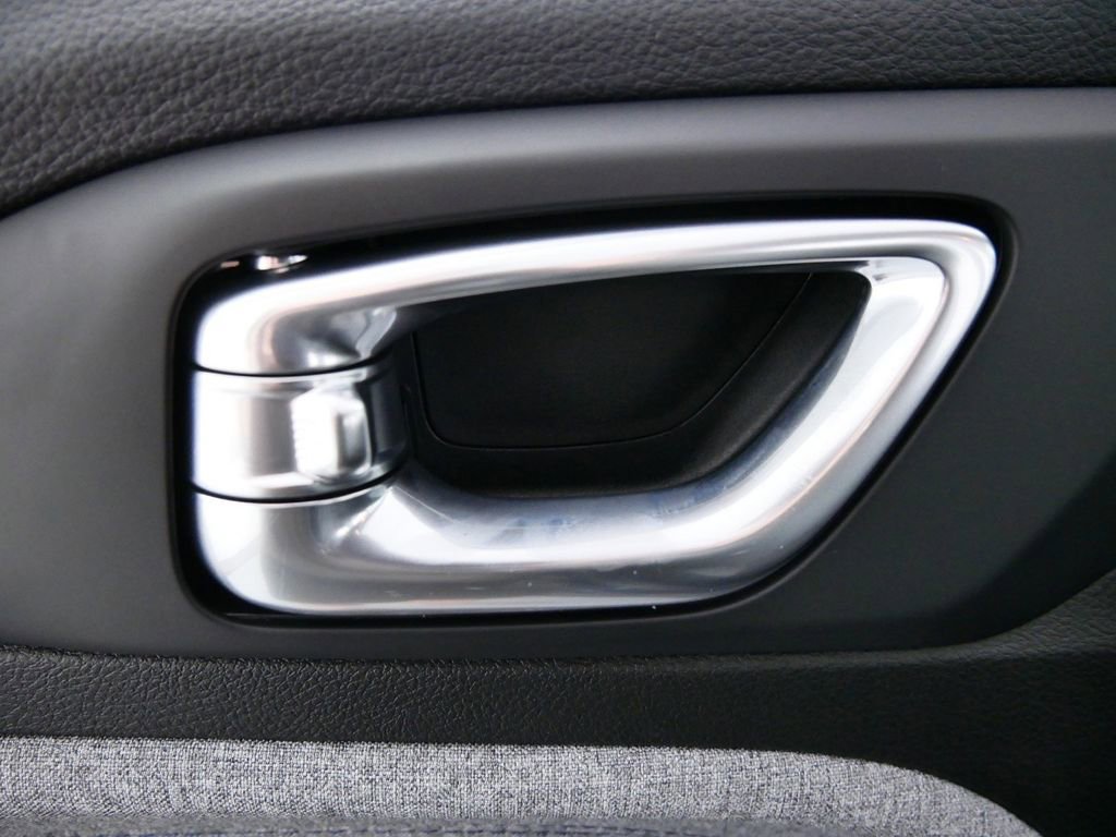 Used 2024 Jeep Compass Sport image 31