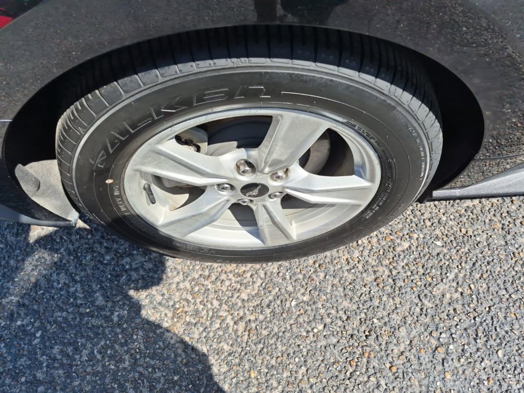 Used 2022 Ford Mustang EcoBoost image 19