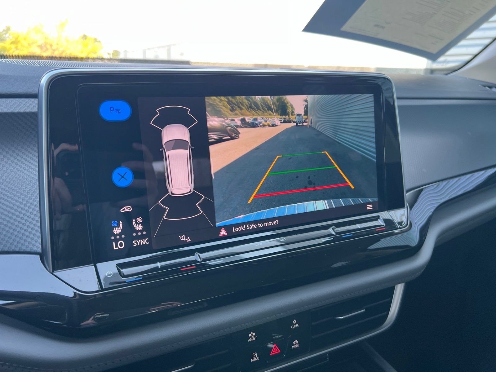 Certified 2026 Volkswagen Atlas Peak Edition AWD/4WD image 19