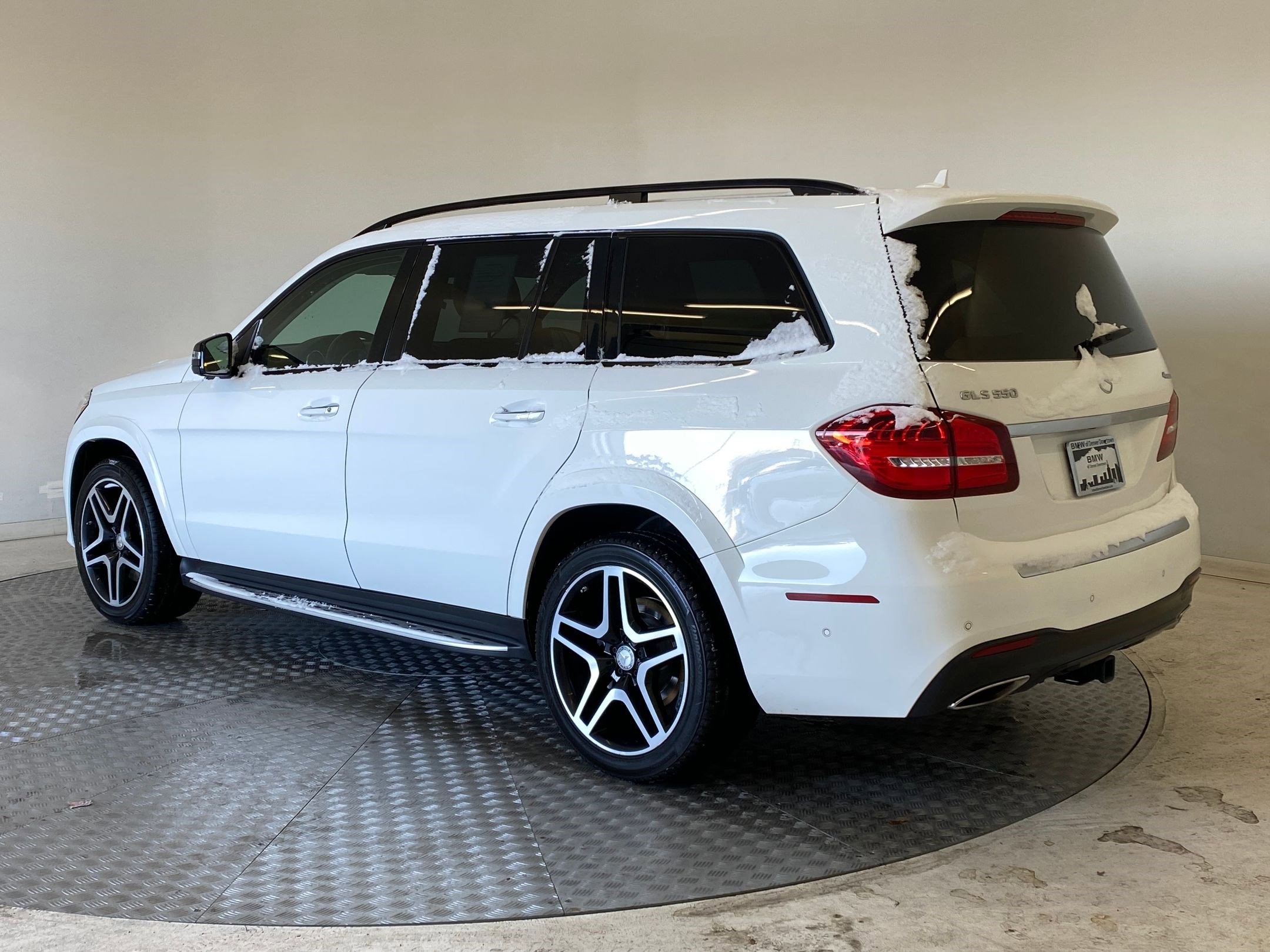 Used 2017 Mercedes-Benz GLS 550 4MATIC image 3