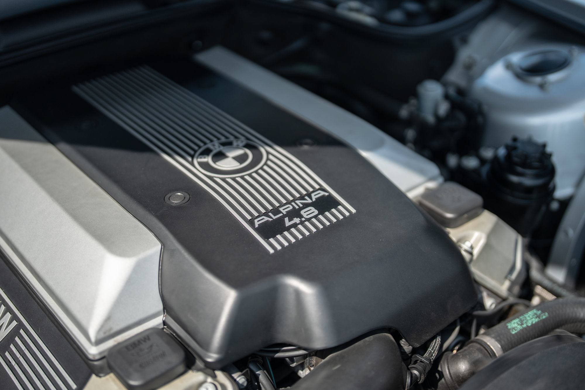 Used 2003 BMW Z8 RWD image 49