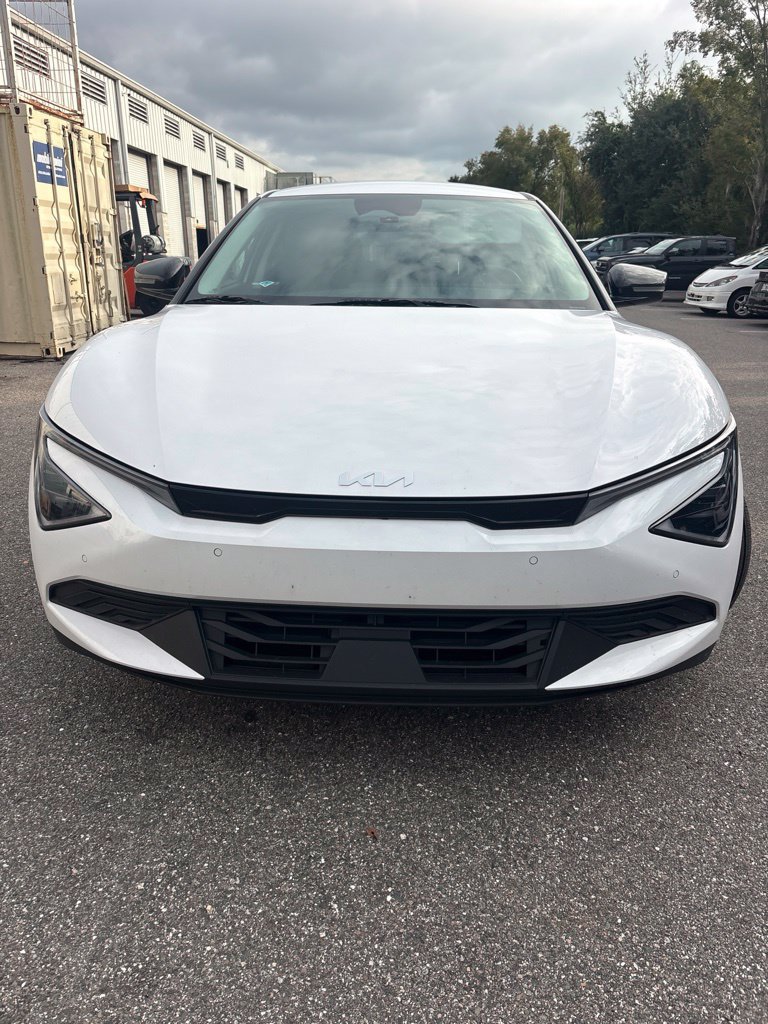 Used 2025 Kia EV6 Light