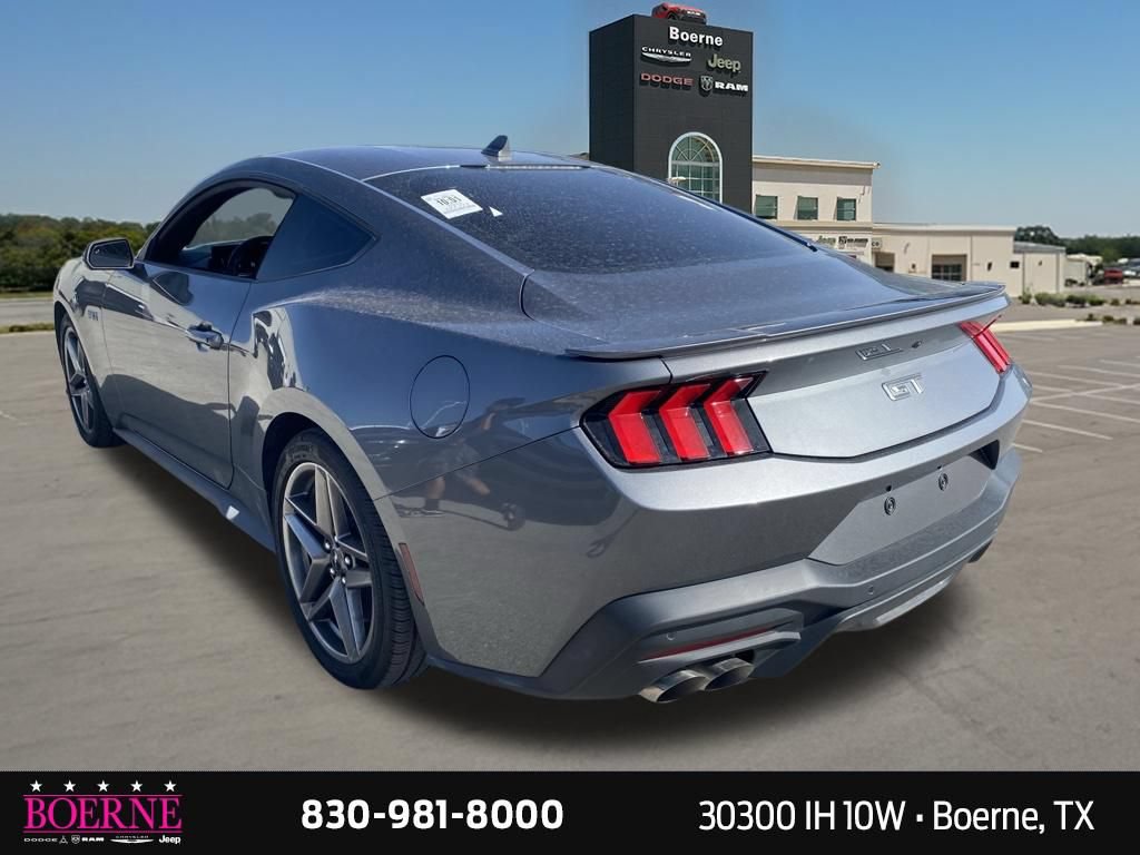 Used 2024 Ford Mustang GT RWD image 11