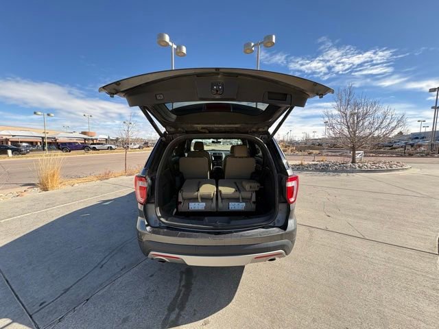 Used 2017 Ford Explorer XLT w/ Equipment Group 202A image 28