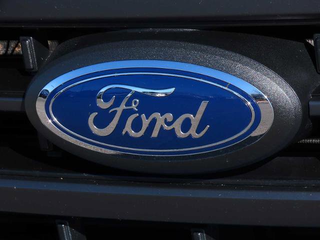 Certified 2021 Ford F150 Lariat w/ Equipment Group 502A High image 11