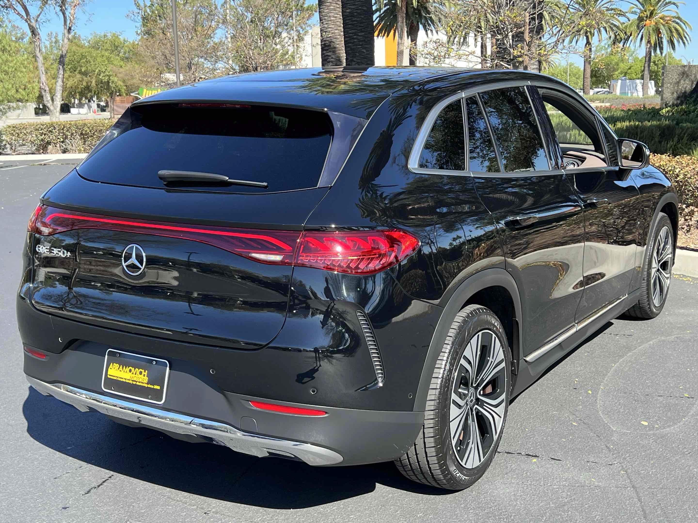 Used 2023 Mercedes-Benz EQE 350+ SUV image 21