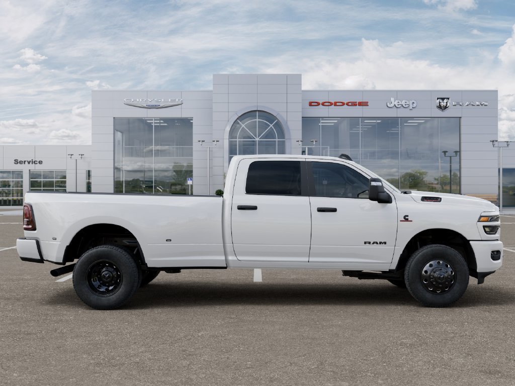 New 2026 RAM 3500 Big Horn AWD/4WD image 22