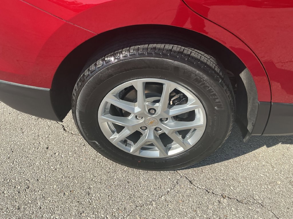 Used 2022 Chevrolet Equinox LT FWD image 16