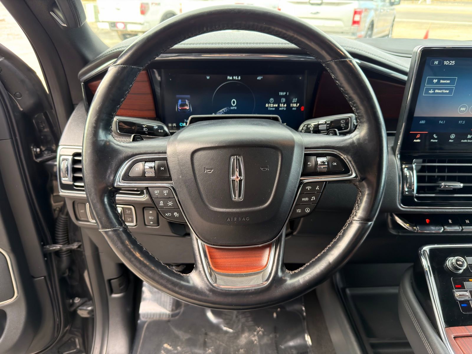 Used 2023 Lincoln Navigator Reserve AWD/4WD image 20