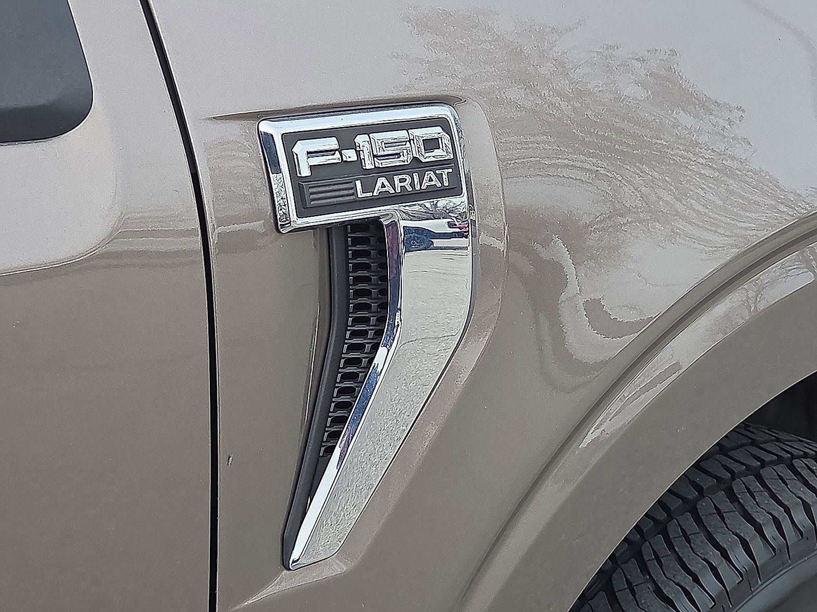 Used 2021 Ford F150 Lariat AWD/4WD image 8