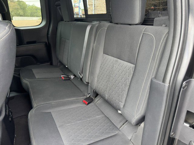 Used 2019 Nissan Titan SV w/ SV Convenience Package image 11