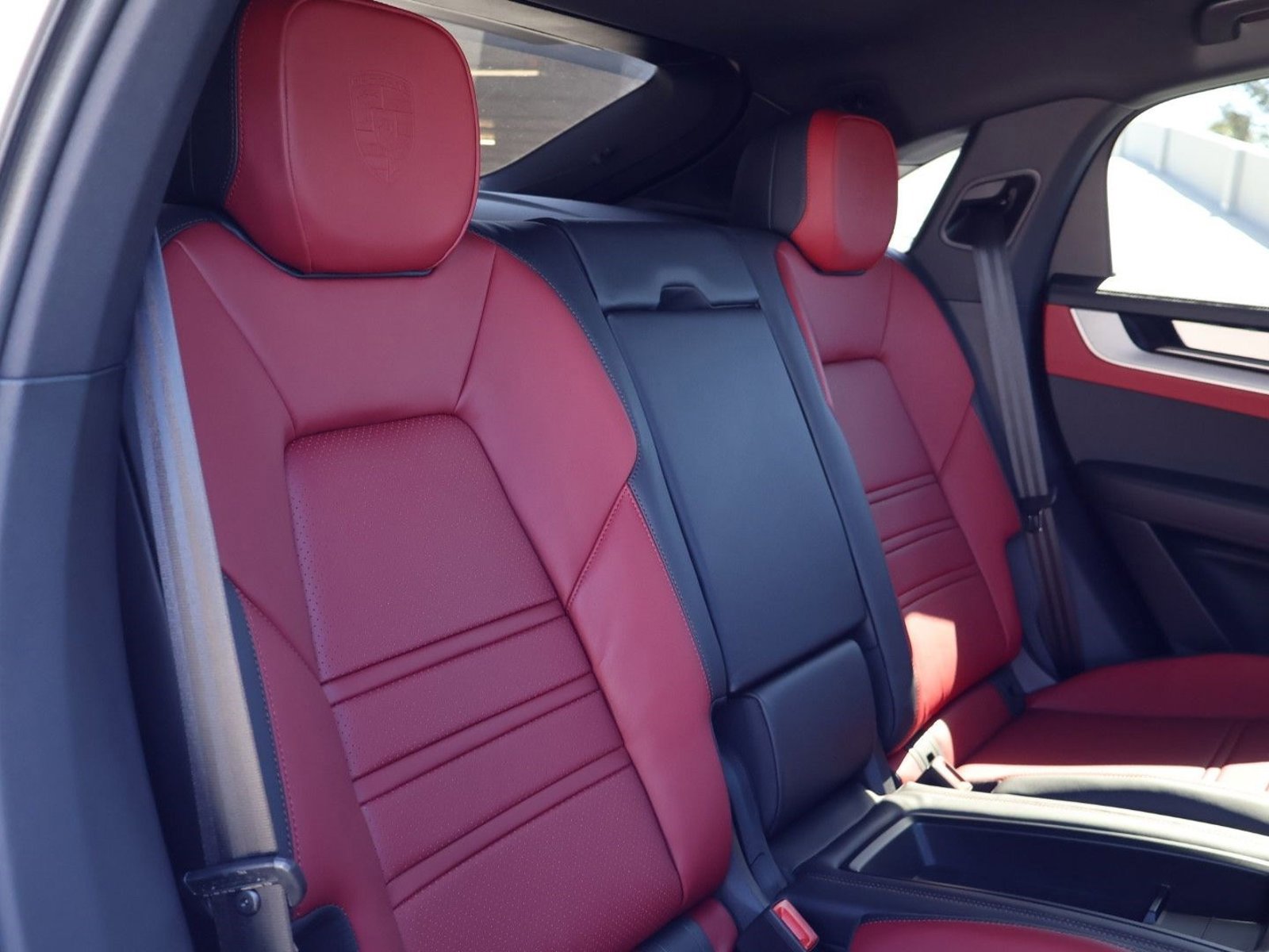 New 2026 Porsche Cayenne Coupe image 23