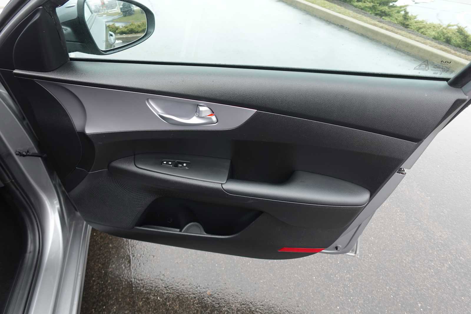 Used 2024 Kia Forte LXS image 28