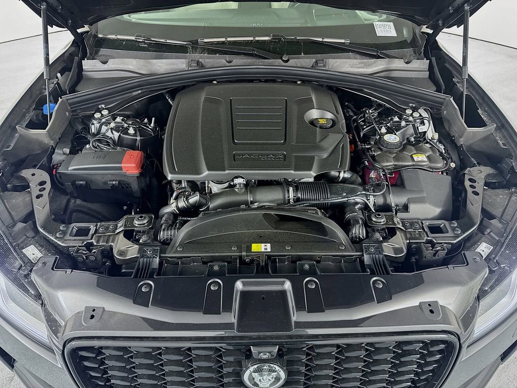 New 2026 Jaguar F-PACE R-Dynamic S image 30