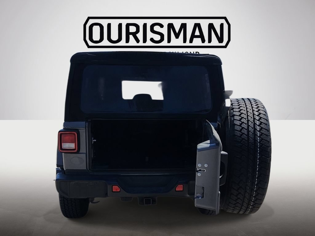 Used 2020 Jeep Wrangler Unlimited Sahara AWD/4WD image 9