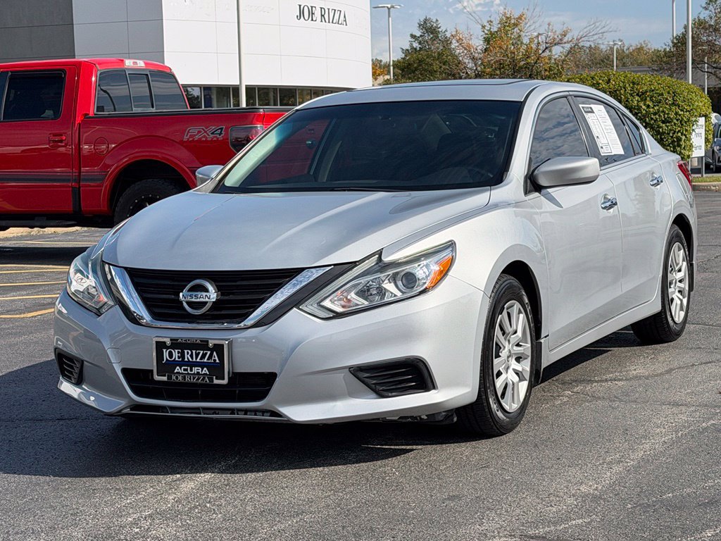 Used 2017 Nissan Altima 2.5 S w/ Power Driver Seat Package FWD image 3